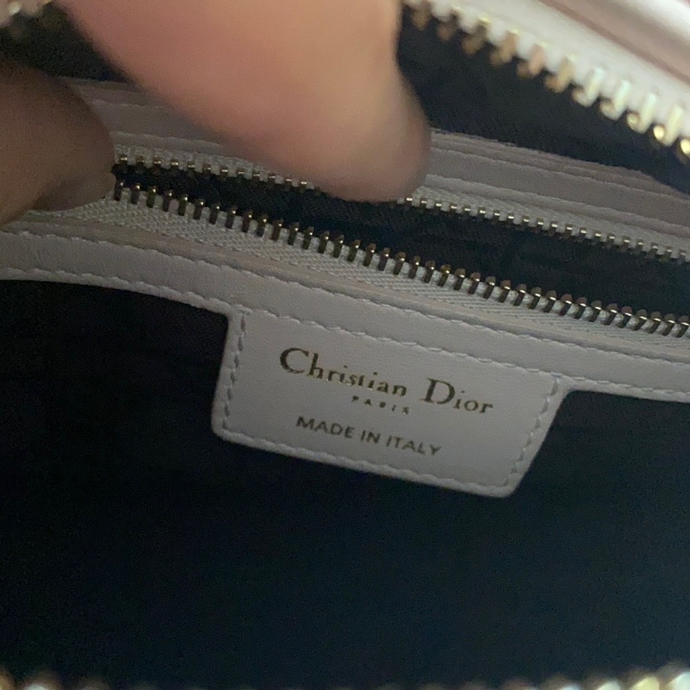 Lady Dior handbag - Picture 9 of 17